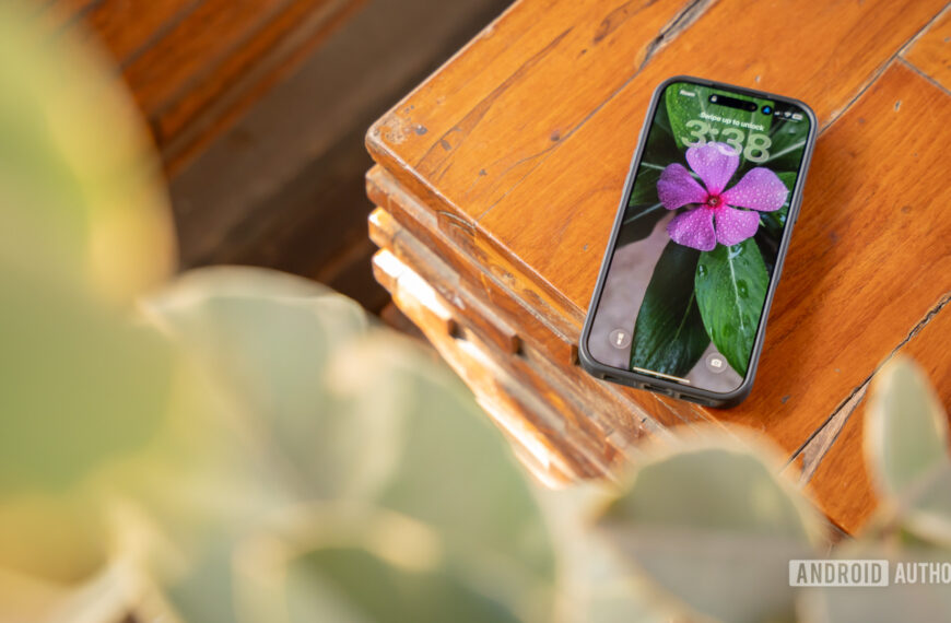 Wallpaper Wednesday: Android wallpapers 2026-03-11