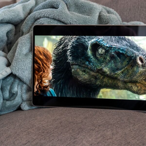 The Honor MagicPad 4’s display does something I’ve never seen before, but there’s one annoying catch