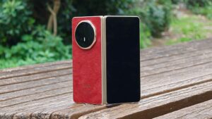 MWC 2026: Honor’s Magic V6 is incredibly slim,&hellip;