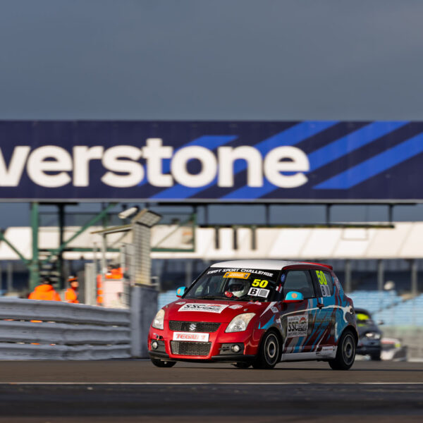 “Sounds simple. Isn’t.” Six brilliant hours in UK’s most confusing race