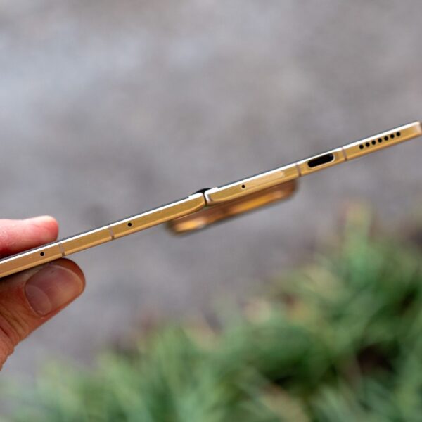 Honor has the courage to do what Samsung won’t, and that’s convinced me of the Magic V6’s greatness