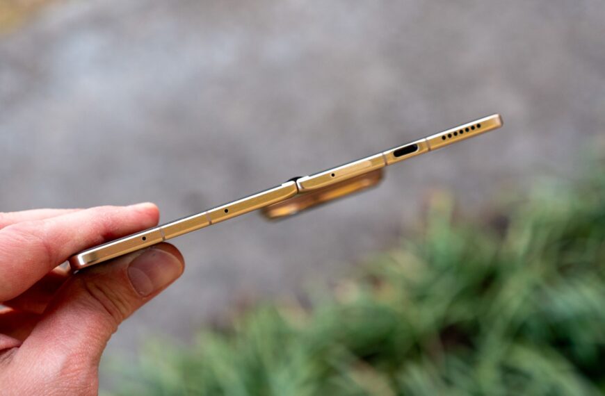 Honor has the courage to do what Samsung won’t, and that’s convinced me of the Magic V6’s greatness