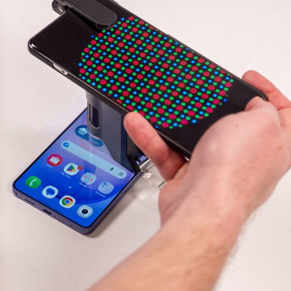 I’ve done extensive testing on the Galaxy S26 Ultra’s 8-bit display, and it isn’t a big problem, but it could be