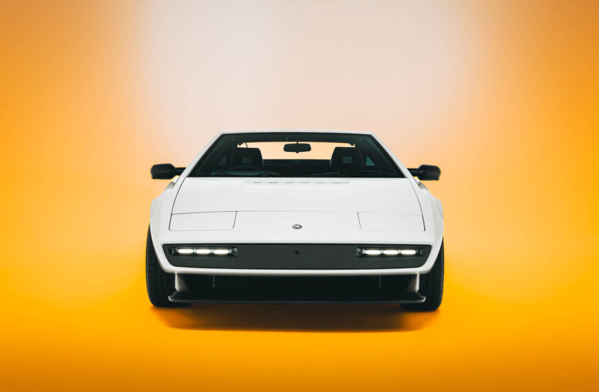 Encor Series 1: Listen to reimagined Esprit’s 400bhp V8 in action