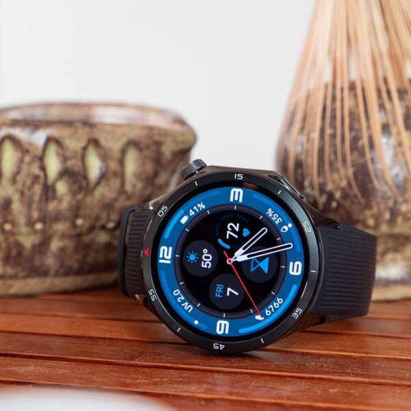 This smartwatch completely crushed Samsung and Apple in battery life tests — and it just scored a rare discount at Amazon