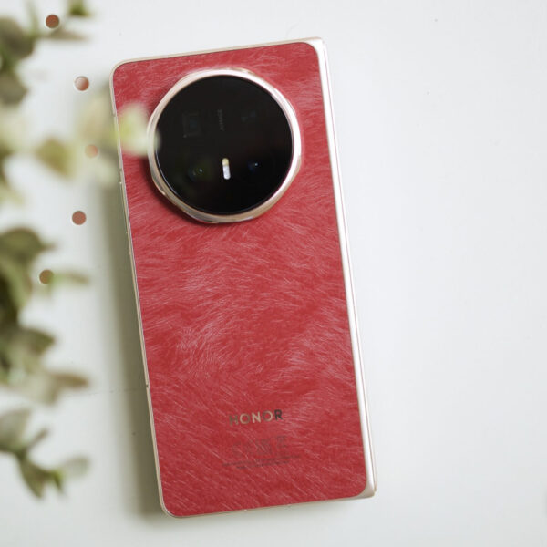 Making US foldables feel ancient