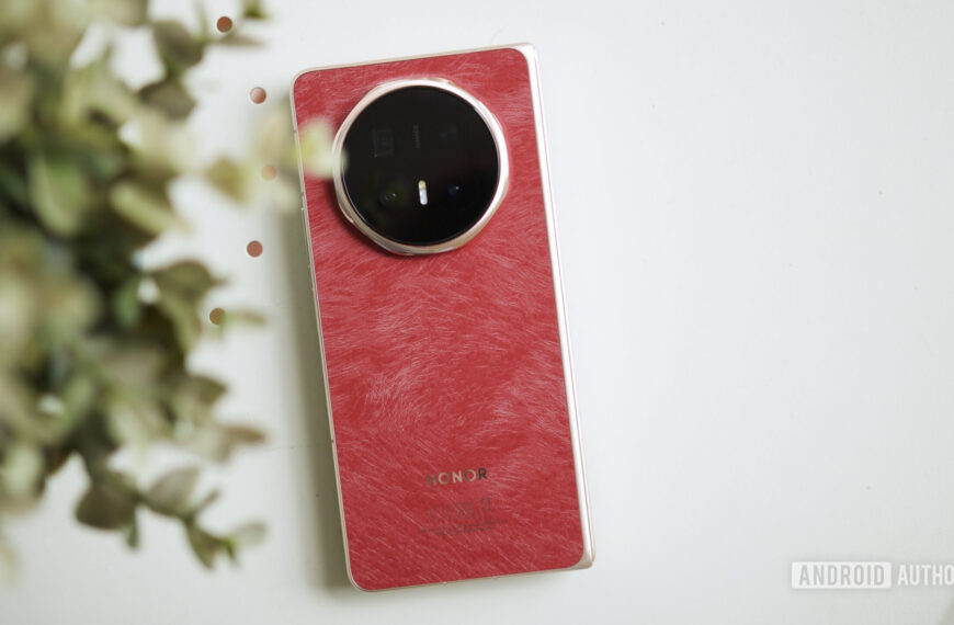 Making US foldables feel ancient