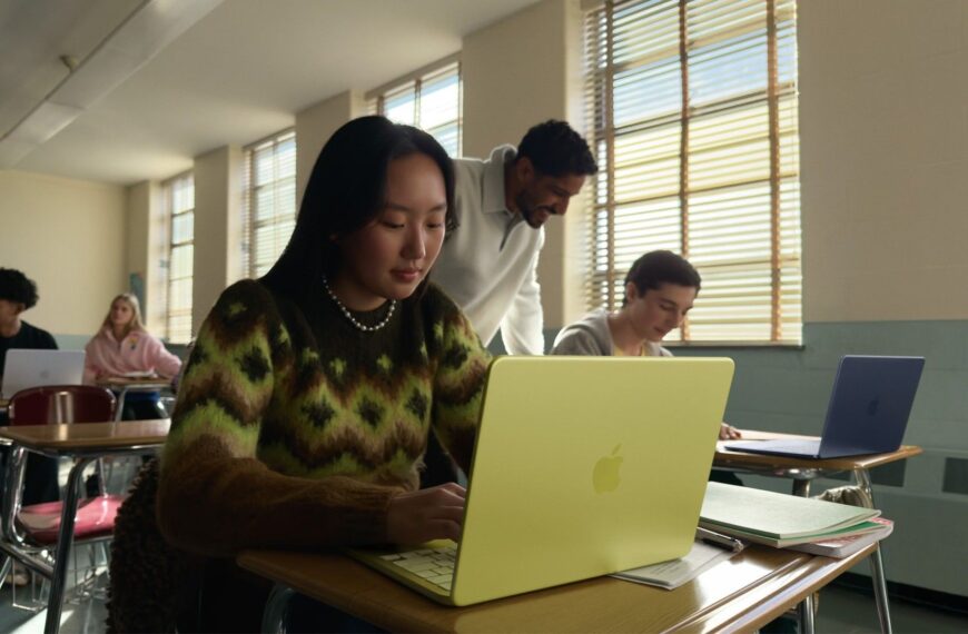 Apple’s cheapest laptop in years is finally here to challenge Chromebooks