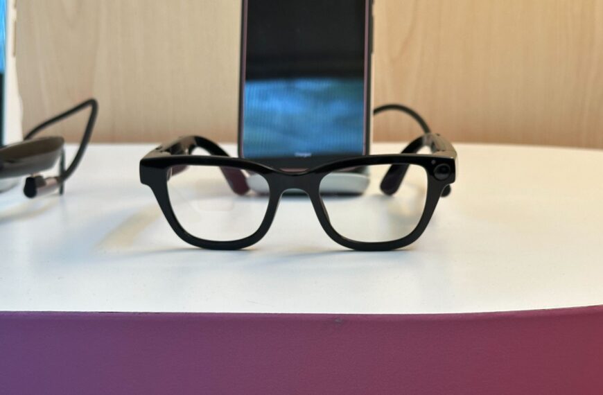 Samsung exec talks smart glasses, and gives us a small glimpse of what to expect
