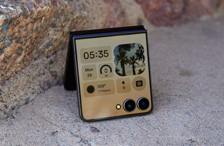 Your Galaxy Z Flip 8 might leave out a battery upgrade this year