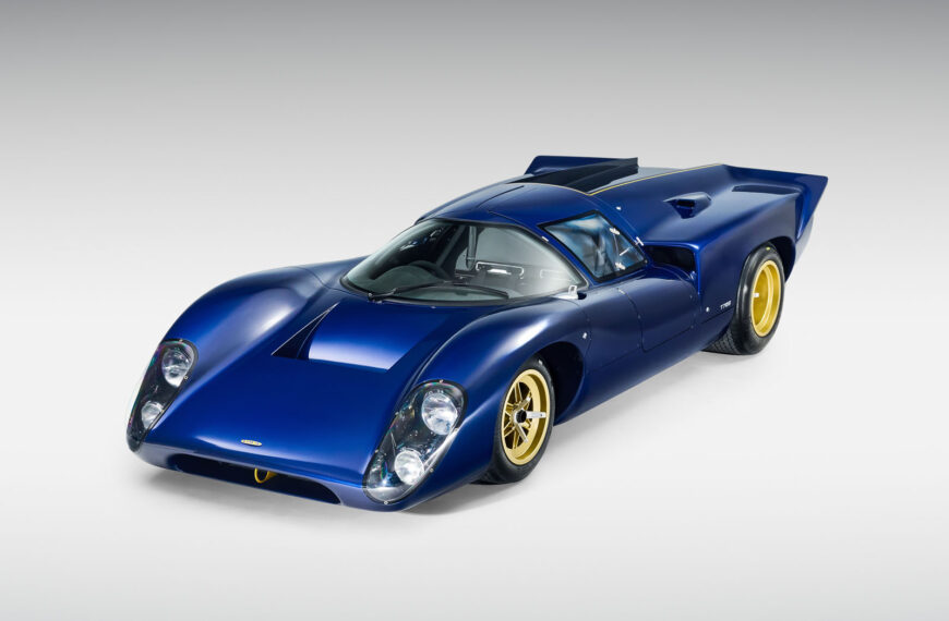 Legendary Lola T70 reborn as 500bhp V8 supercar for the road