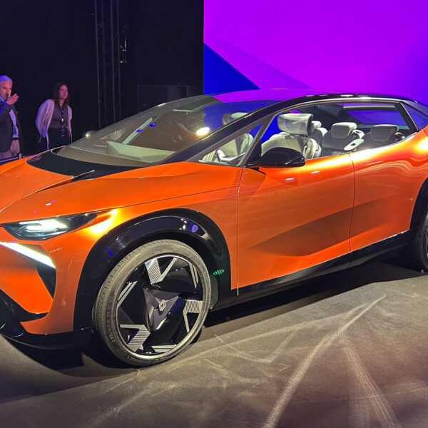 Radical R-Space Lab concept hints at next-gen Renault Espace