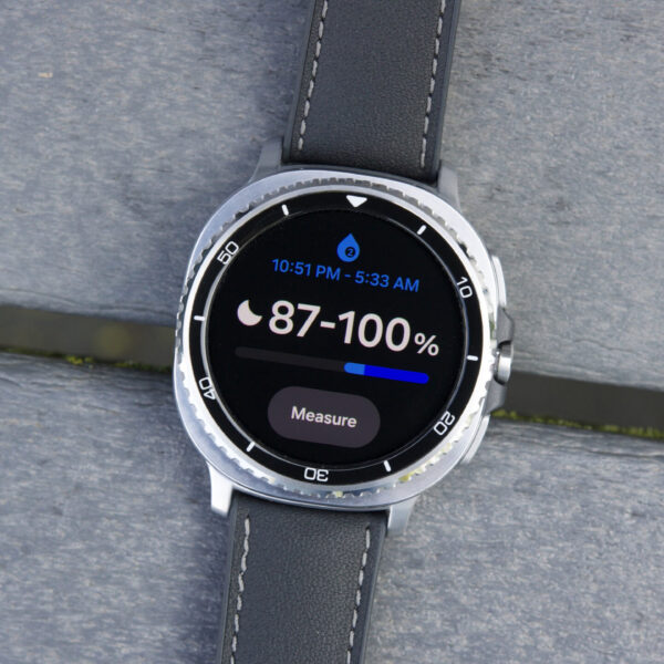 Samsung’s best-looking smartwatch is 48% off!
