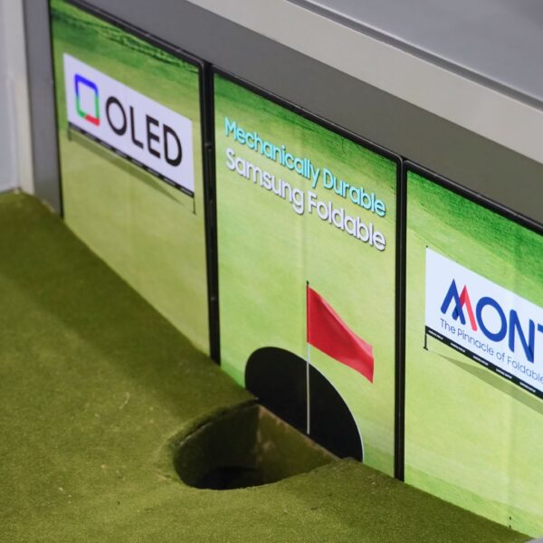 Samsung’s foldable durability test launches golf balls at screens