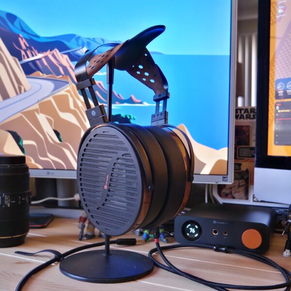 Fosi Audio’s i5 headphones and ZH3 DAC/Amp turned my wife into a believer, and will likely do the same for you