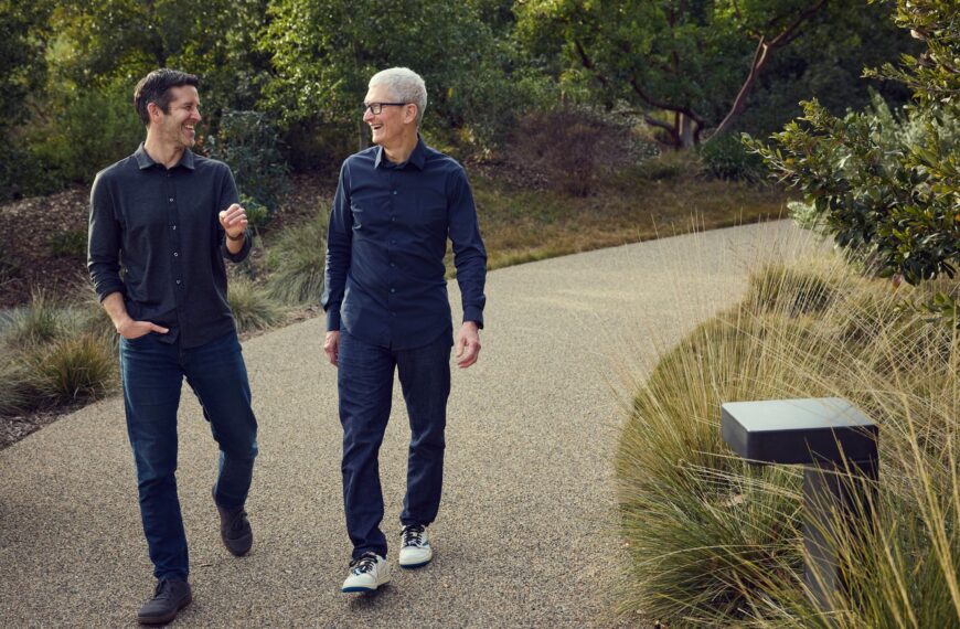 Apple’s Tim Cook is stepping down as CEO later this year — here’s the Apple veteran next up