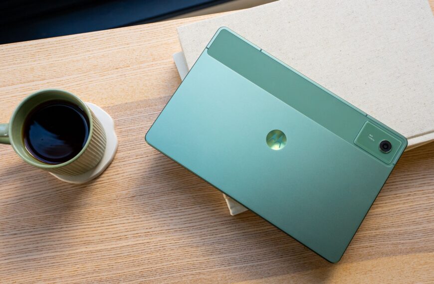 Motorola and T-Mobile are bringing a new 5G tablet to the US, and it looks like it’ll be easy on my wallet