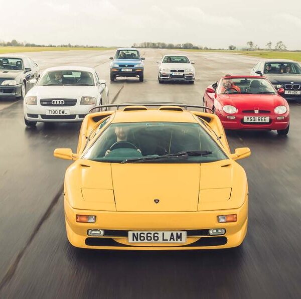 Diablo, TT, R-34, M5… Driving the best cars of the 1990s