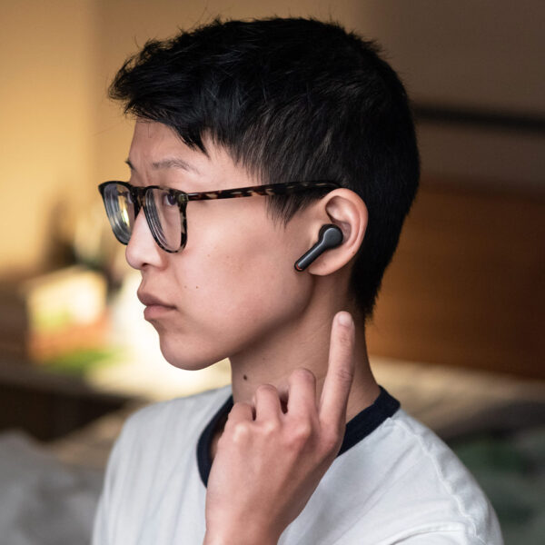 Anker launches new Thus chip for powerful on-wearable AI