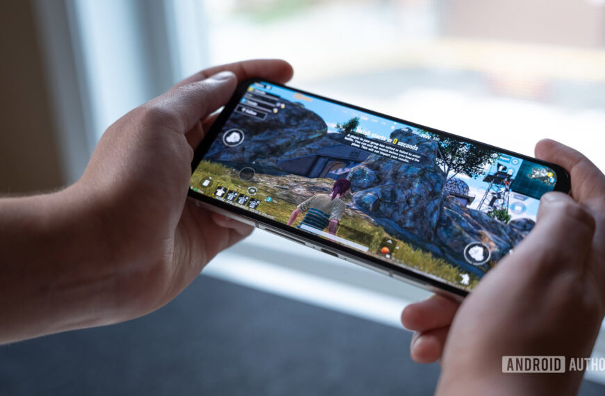 Lenovo is getting back into gaming phones after four-year hiatus