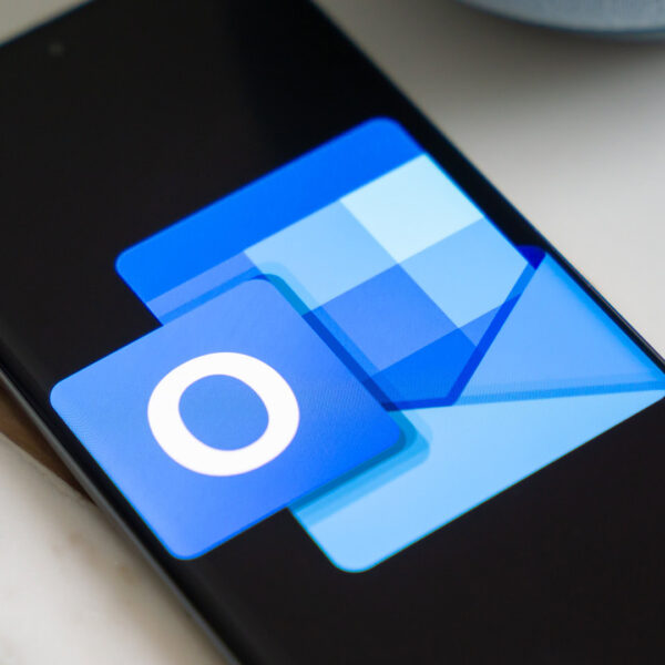 Microsoft’s lightweight email app is shutting down soon