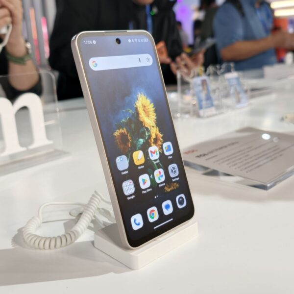 Wait no more: TCL’s e-paper NXTPAPER 70 Pro is at T-Mobile for cheap