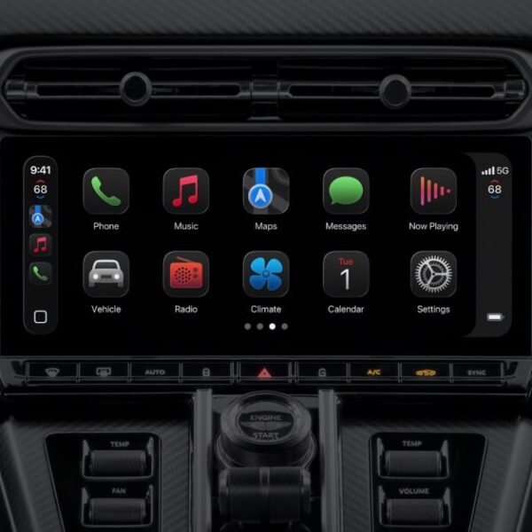 CarPlay got two brand new apps this week that are big iPhone hits