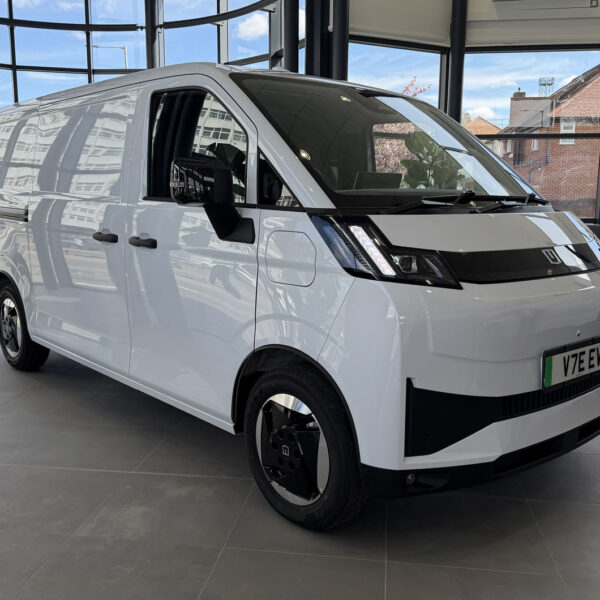 Farizon V7E is stripped-back, urban-focused van for under £30k