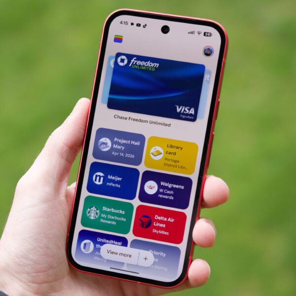I tried the redesigned Google Wallet app, and it fixes my 2 biggest complaints