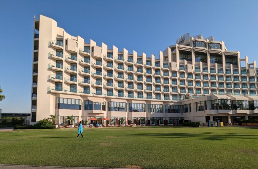 Google’s hotel price tracker just learned a useful new trick