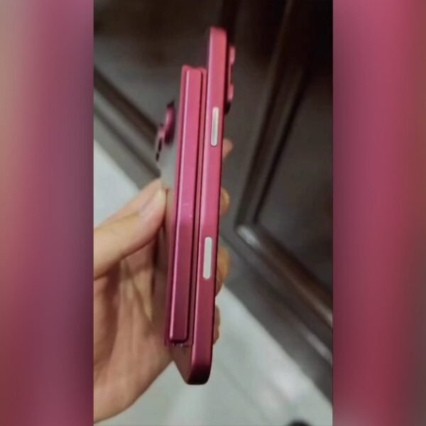 New video reveals iPhone 18 Pro Max, iPhone Fold dummy models