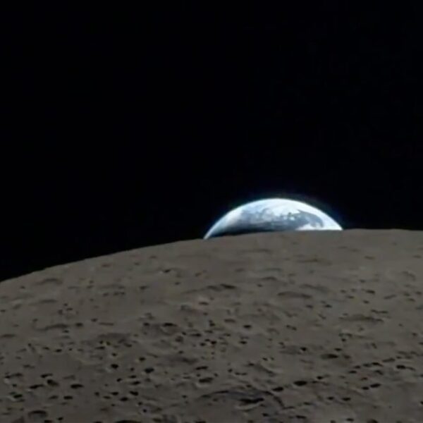 Astronaut’s astounding iPhone 17 Pro Max video shows ‘Earthset’ from space