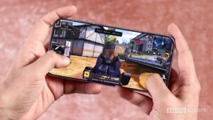 OnePlus’ first gaming handheld allegedly leaks in sketchy&hellip;