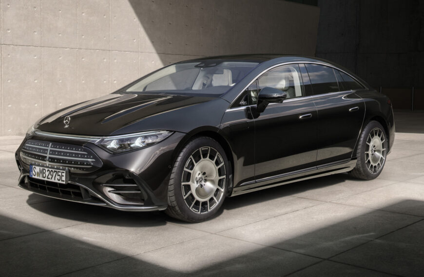 New-look Mercedes EQS brings 575-mile range and steer-by-wire
