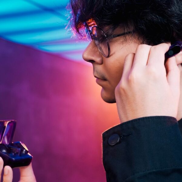 Sony goes all Atomic Purple with its latest earbuds